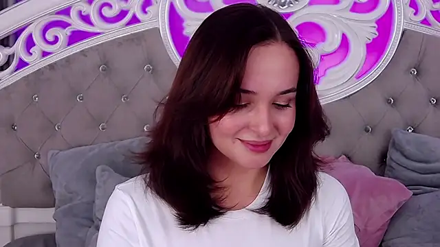 Snapshot of MeIisaLove chatting on 11.09.25 MeIisaLove online show from 11.09.25