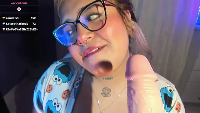 chloe bonnet online show from 01.11.25