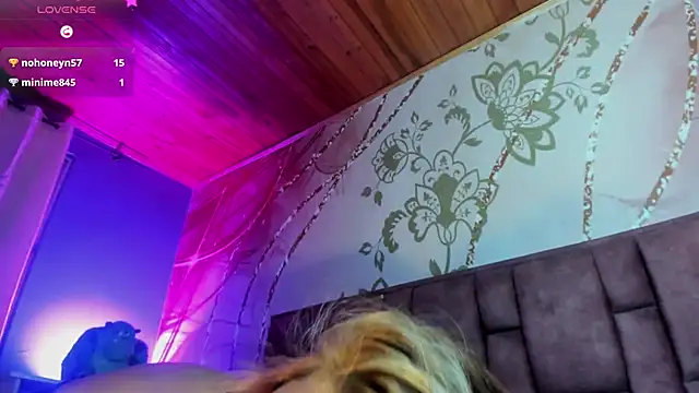 chloe bonnet online show from 01.24.25