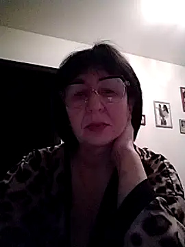 Snapshot of AlbinaXPretty chatting on 01.02.25 AlbinaXPretty online show from 01.02.25