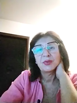 Snapshot of AlbinaXPretty chatting on 10.05.25 AlbinaXPretty online show from 10.05.25