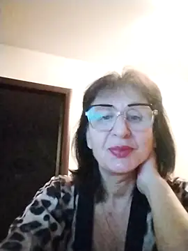Snapshot of AlbinaXPretty chatting on 10.09.25 AlbinaXPretty online show from 10.09.25