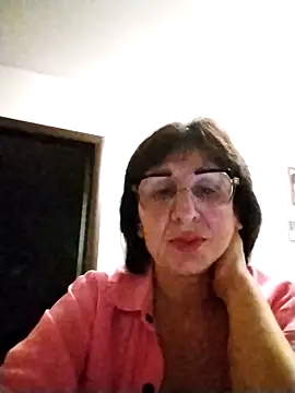 Snapshot of AlbinaXPretty chatting on 10.17.25 AlbinaXPretty online show from 10.17.25