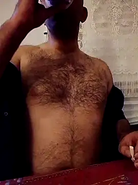 Snapshot of Passivello9 chatting on 11.22.25 Passivello9 online show from 11.22.25