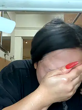 xocrybaby online show from 10.22.25