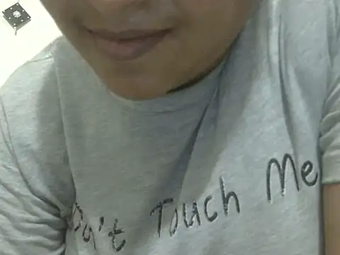 shekira99 online show from 04.17.26