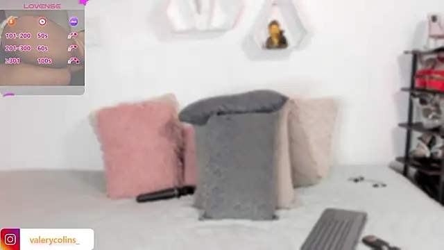 Snapshot of valerycolins chatting on 02.10.26 valerycolins online show from 02.10.26