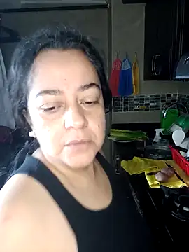 Snapshot of lucia_vonne_ chatting on 11.04.25 lucia vonne online show from 11.04.25