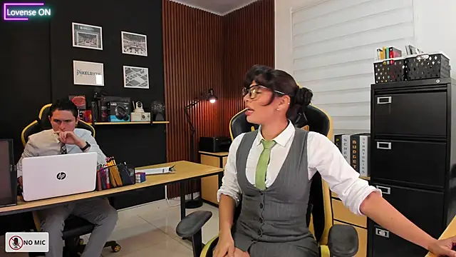 Snapshot of Office_Naughty_Girl chatting on 03.18.25 Office Naughty Girl online show from 03.18.25