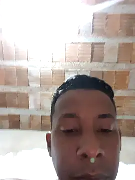 Snapshot of jhonjhon2131 chatting on 10.04.25 jhonjhon2131 online show from 10.04.25