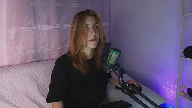 Snapshot of Dakotaa_ chatting on 03.22.25 Dakotaa  online show from 03.22.25