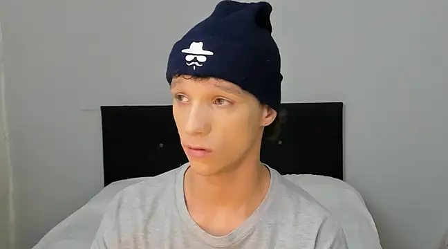 Snapshot of angelcortes chatting on 03.22.25 angelcortes online show from 03.22.25