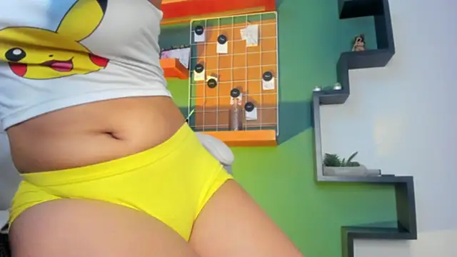 CoralineRicce  online show from 02.05.25