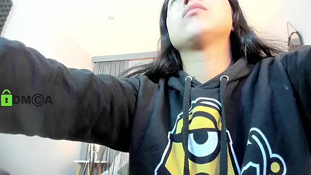 CoralineRicce  online show from 09.23.25