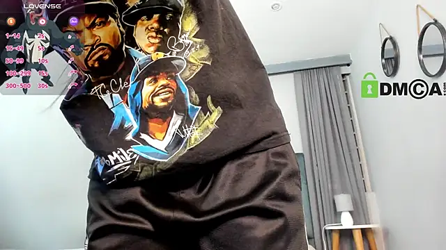 CoralineRicce  online show from 11.23.25