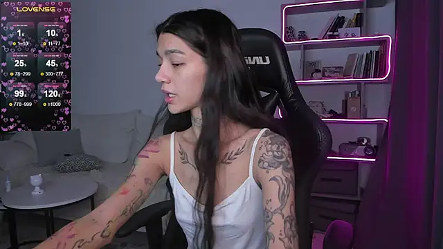 vinkitinkii online show from 12.23.24