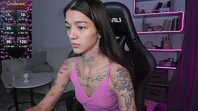 vinkitinkii online show from 12.24.24