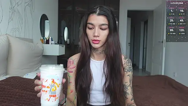 vinkitinkii online show from 10.13.25