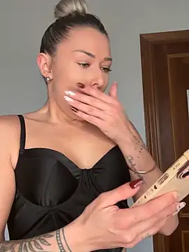 petrouchkaaa  online show from 02.12.26