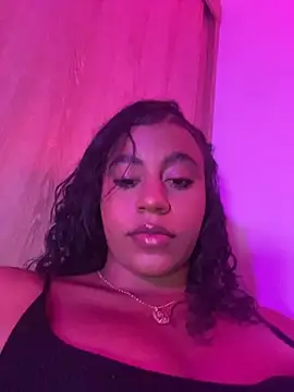 Snapshot of charlotteeruss chatting on 07.25.26 charlotteeruss online show from 07.25.26