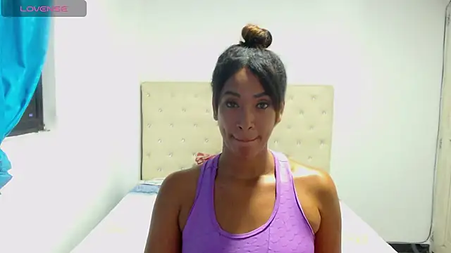 Snapshot of melisacruzz chatting on 01.04.25 melisacruzz online show from 01.04.25