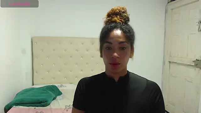 Snapshot of melisacruzz chatting on 01.19.25 melisacruzz online show from 01.19.25