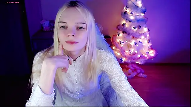 Emily Nyaffee online show from 12.22.24