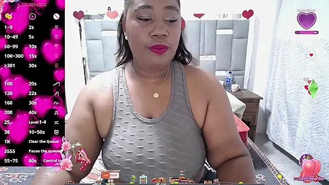 thickebonymilfF online show from 09.26.25