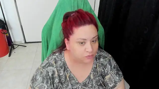 Snapshot of anacohen chatting on 09.17.25 anacohen online show from 09.17.25