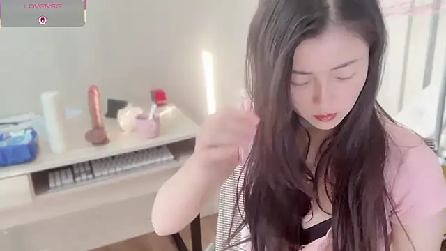 A-xena online show from 11.26.25