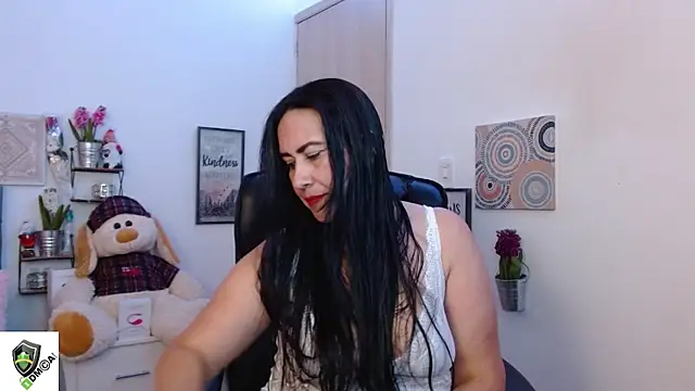 amalia brunette online show from 12.06.24