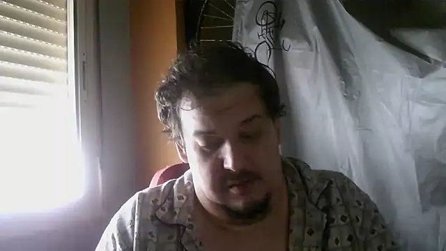 Snapshot of porkorossy chatting on 11.02.25 porkorossy online show from 11.02.25