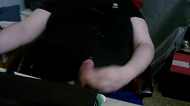 Snapshot of porkorossy chatting on 11.24.25 porkorossy online show from 11.24.25