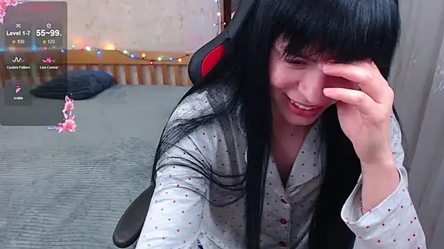 JuicyJess online show from 12.18.25