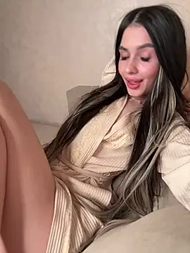 SofiaLaLight online show from 04.18.26