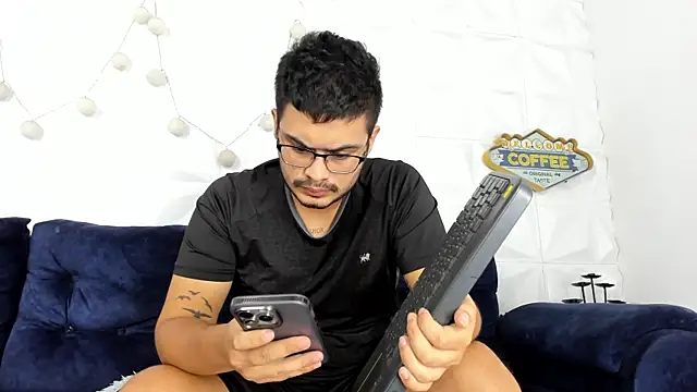 willy colombia online show from 01.23.25