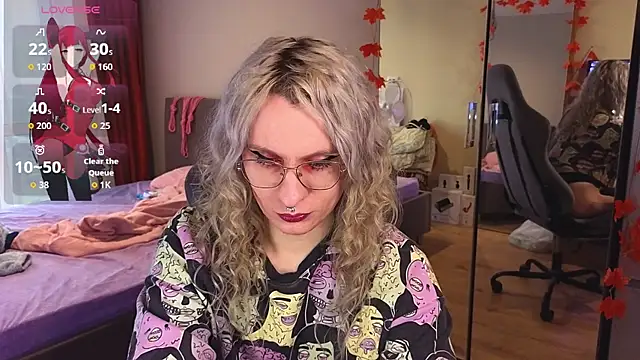 Lori Myaf online show from 09.18.25