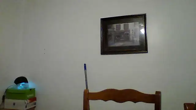 Snapshot of Skoobysnackss420 chatting on 12.22.25 Skoobysnackss420 online show from 12.22.25