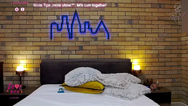 Ella Charm online show from 01.26.25