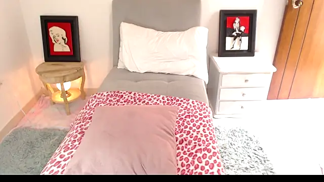 lilian prada online show from 12.03.24