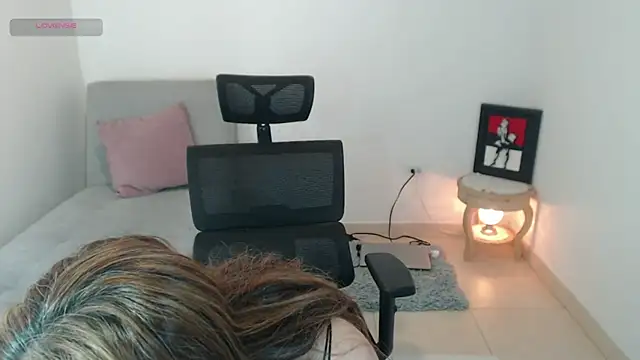 lilian prada online show from 02.24.25