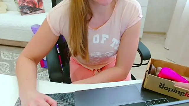 EveLove33 online show from 02.24.26