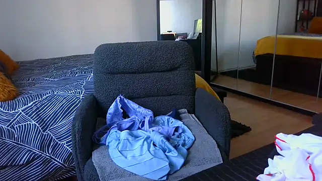 sarametisse26 online show from 04.08.26