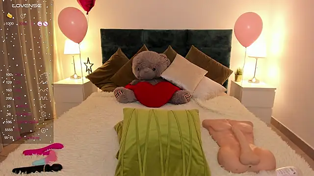 missAngellina online show from 03.18.25