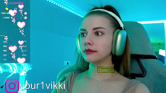 Snapshot of Vikki_Cheese chatting on 01.09.25 Vikki Cheese online show from 01.09.25