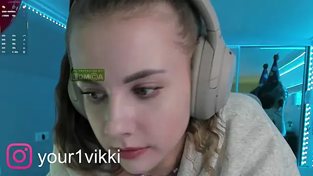 Snapshot of Vikki_Cheese chatting on 02.13.25 Vikki Cheese online show from 02.13.25