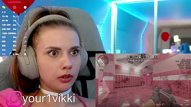 Snapshot of Vikki_Cheese chatting on 03.05.25 Vikki Cheese online show from 03.05.25