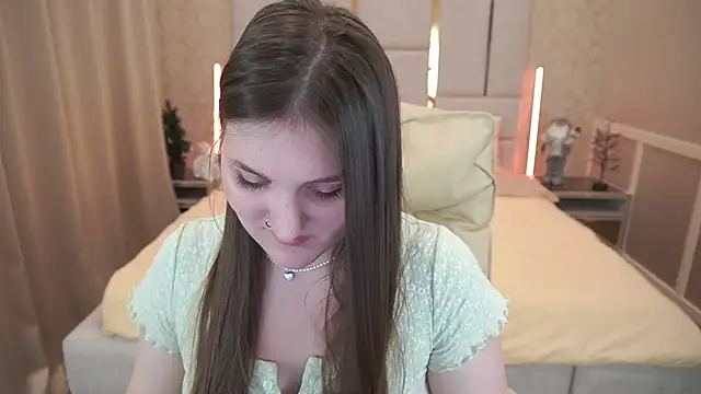 EmmyCharmm online show from 01.12.25