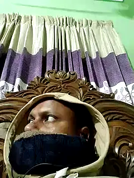 Snapshot of Niladri1410 chatting on 12.28.24 Niladri1410 online show from 12.28.24