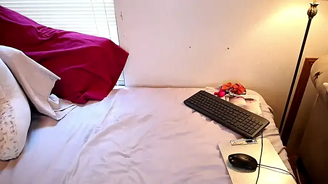 xxpixeyxx online show from 10.13.25